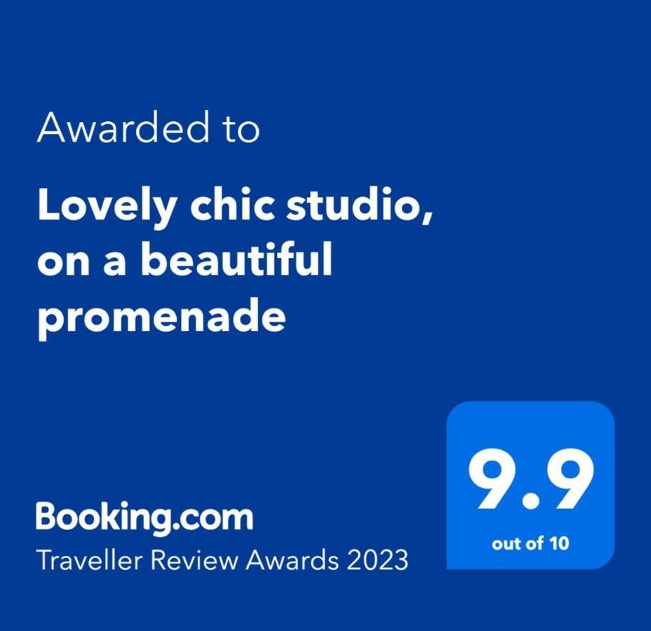 Lovely Chic Studio, On A Beautiful Promenade Apartamento Braşov Exterior foto