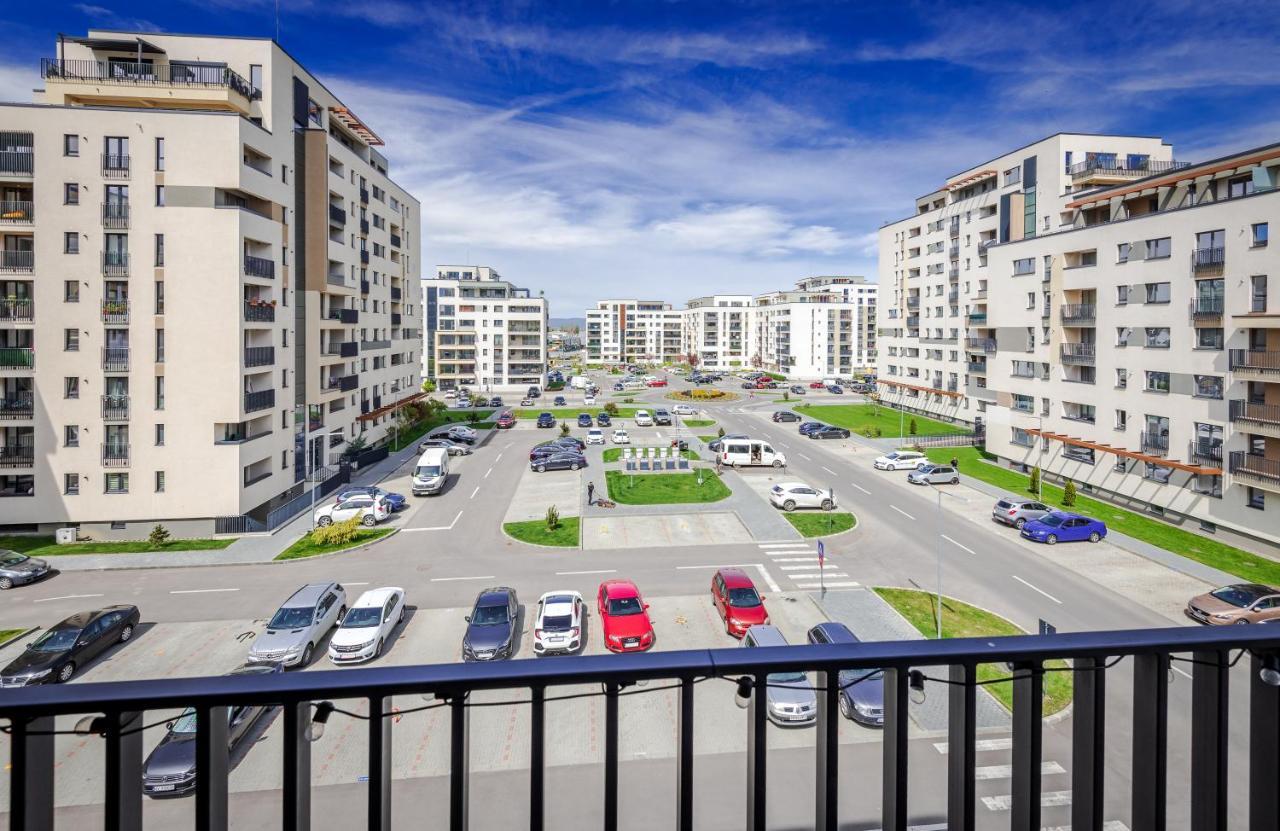 Lovely Chic Studio, On A Beautiful Promenade Apartamento Braşov Exterior foto